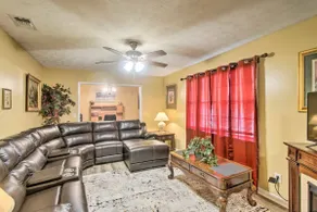 Entire 2536 Tebeau St. Getaway - Image 4