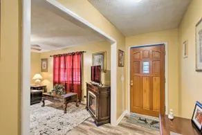 Entire 2536 Tebeau St. Getaway - Image 2