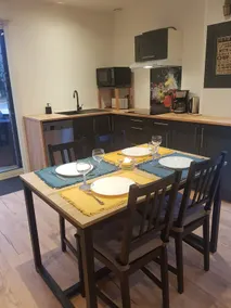 Chalet 'Le Ty Gîte - Sud Morbihan' con terrazza privata, Wi-Fi e aria condizionata - Image 3
