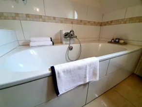 Bright Holiday Apartment in the Südeifel - Image 5
