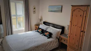 Sandy Feet Retreat - Beach front apartment - Image 5