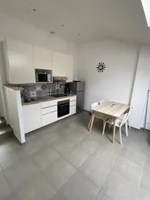 House with garden, garage, barbecue - Image 4