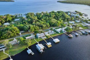 Waterfront Welaka Escape w/ Private Docks! - Image 3