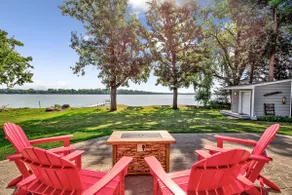 Rustic Lake Escape at Two Oaks Cabin -Roberds Lake - Image 3