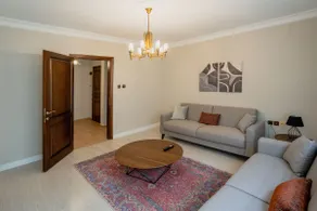2-room apartment with balcony in the city center - Image 4