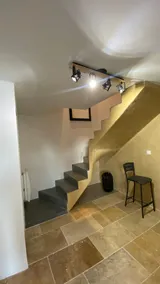 studio with upstairs bedroom - Image 2