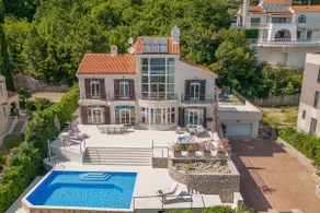 Villa Piano with Stunning View, heated outdoor pool & gaming room - Image 2