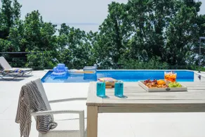 Villa Piano with Stunning View, heated outdoor pool & gaming room - Image 4