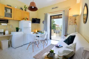 Eleonora Sidari Beach House - Image 4