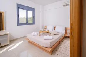 Olea Seaside luxury apartment in Crete - Image 5
