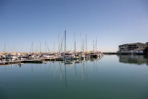 Boardwalk Bliss—Explore the Lively Mindarie Marina - Image 5