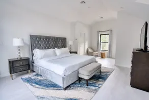 Hamptons Modern Retreat NEW CONS - Image 4