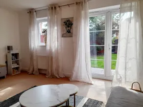Spacious 4-Bed Home Near Park | Aylesbury |Carport - Image 5