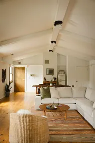 Upstairs - It's where you're staying tonight. - Image 4