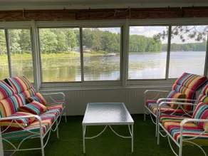 Secluded lakefront cottage - fire pit, kayaks. - Image 5