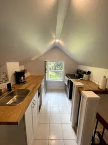 Brookswood Loft - Image 3