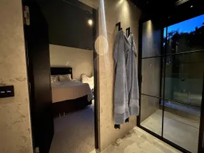 Apartment house/suite - Image 5
