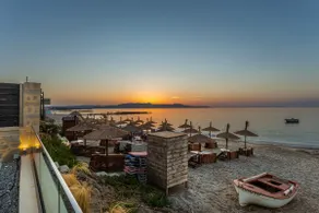 Celeste Suite on the Beach - Image 2