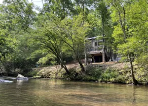 Riverfront Luxe Retreat, 75 Acres, Hike, Kayak - Image 2