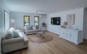Anna Bay Beach Hut - Image 2