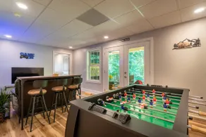 Bear Crossing -Private home-Hot Tub-Games- Cozy - Image 4