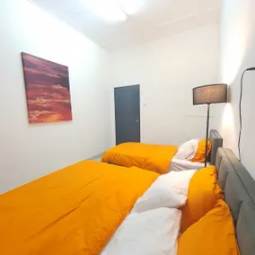 Air Putih Younee4R3B.5minTownHomestay-10/15pax - Image 2