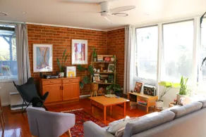 Spacious, Sunfilled Coastal Home - Image 4