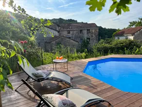 Close to the 5 Terres, village house, its swimming pool - Image 5