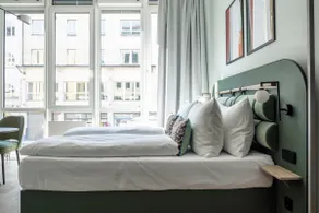 Numa | Large Accessible Studio with Kitchenette - Image 2