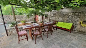 Lukari Vacation Home - Image 2
