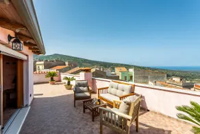 Luxurious House in Sardinia - Image 2