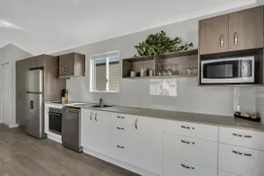 2 Bedroom Bottlebrush Cabin - Image 4