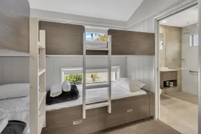 2 Bedroom Bottlebrush Cabin - Image 5