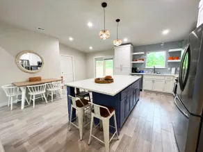 Modern Home w/ Huge Deck, 1/2 Acre, Close to Lake - Image 4