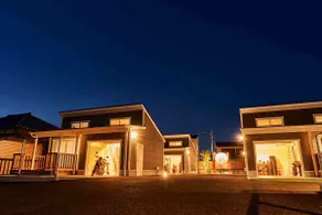 A garage house near the sea where you can open the shutters and enjoy your car and the sky | POPFIRE #04 - Image 3