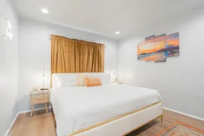 Modern Getaway Near LA and OC w Free Parking - Image 3