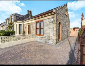 Seaside Home - Image 2