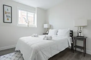 Modern Gateway Suite in Maple Ridge - BC - Image 3