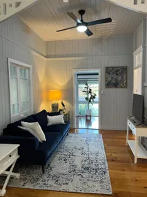 Centrally Located Queenslander - Image 2