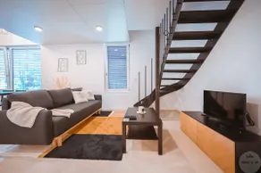 WakeUp - Bi-level Flat for 4 Pax, Wifi, Parking - Image 2