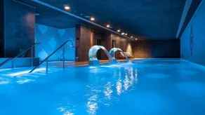 Seaside Serenity: Top Level Sea View & On-Site Spa - Image 5