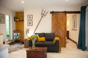 Stunnnig rustic Ecolodge - private hot-tub, BBQ, - Image 3
