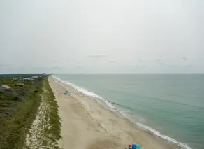 2 Steps to the Beach - Image 3