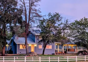 Country Farmhouse on Wine Trail-Hot Tub-Pool Table - Image 2