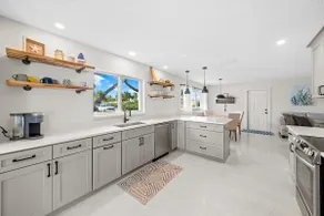 Luxury Beachside Home/Heated Pool -Sleeps 10 - Image 5