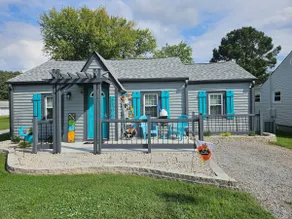 Blue Moon Cottage - Image 2