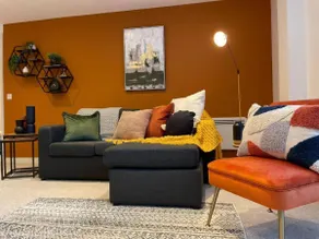 Paramount city living 105 - Image 2