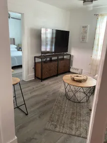 Charming Apartment 307 in a Century-Old Building - Image 3