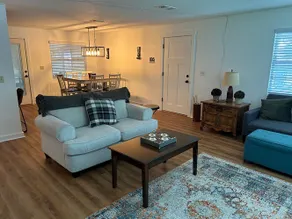 The Crescent Lakehouse - Image 2