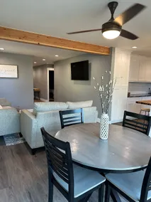 South Salem Lilly's Pad with HotTub & Pool Table! - Image 3